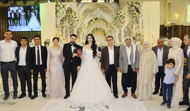 Ahmet İncaz ile Esra Tura Dünyaevine Girdi