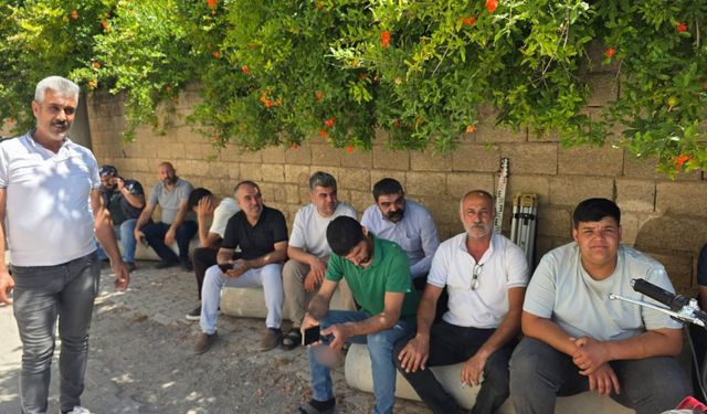 Şanlıurfa Bozova’da Vatandaşlar Ayaklandı: Çalışmalar Durduruldu
