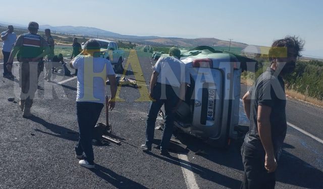 Şanlıurfa’da Lastiği Patlayan Araç Takla Attı: 2 Ölü, 2 Yaralı