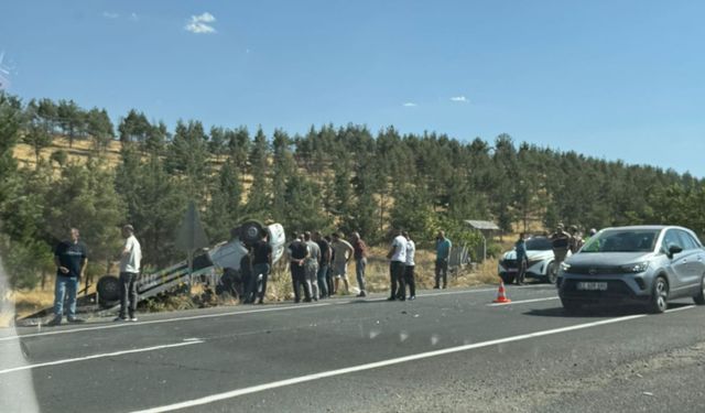 Şanlıurfa'da Korkutan Kaza! Çekici Takla Attı