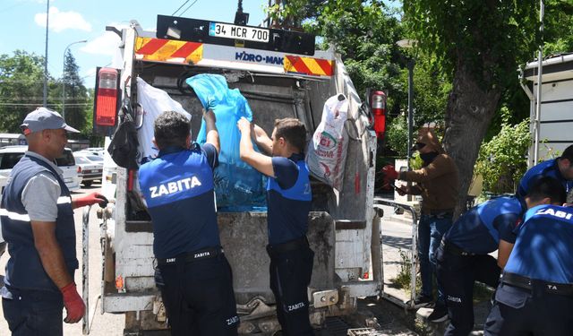 Şanlıurfa’da Şok Baskın! Raflardan Çıkan 5 Ton Ürün Tek Tek İmha Edildi