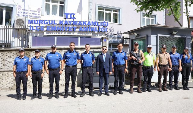 Hilvan'ın Yeni Kaymakamı Zafer Şahin Eski Mesai Arkadaşları ve Vatandaşlarla Vedalaştı