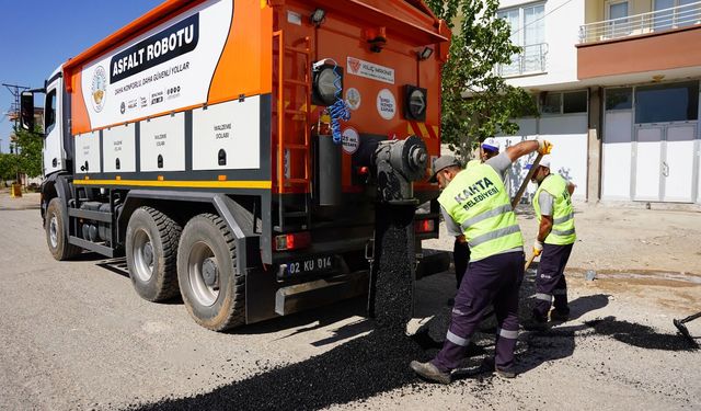 Kahta Belediyesi’nin Araç Filosu Güçleniyor: Yeni Asfalt Yama Robotu Sahada