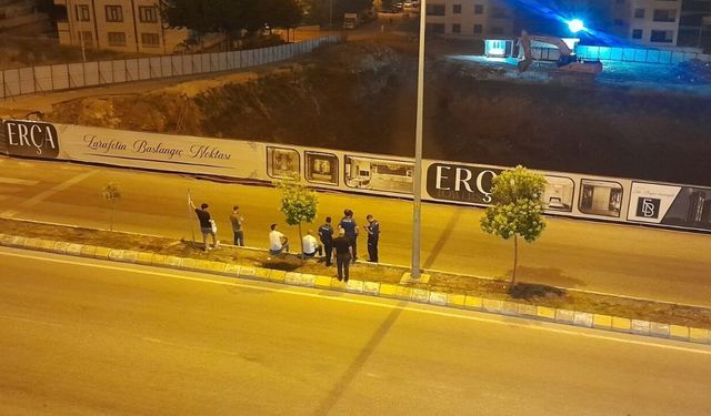 Karaköprü’de Çardaklıkaya Bulvarı Trafiğe Kapatıldı