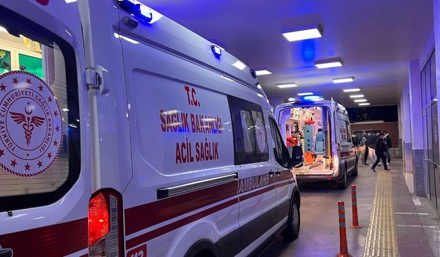 Şanlıurfa Karaköprü’de Trafik Kazası: Motosiklet ile Otomobil Çarpıştı, 1 Yaralı
