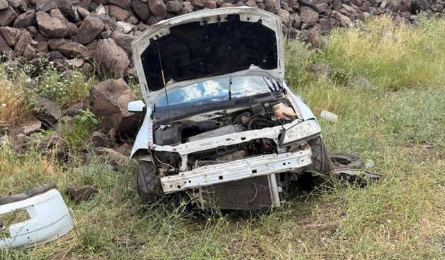 Şanlıurfa’da Ölümden Döndü: Şarampole Uçan Araçtan Sağ Çıkarıldı