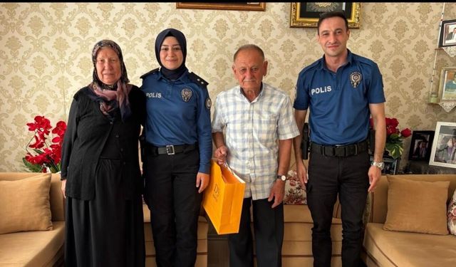 Şanlıurfa Emniyetinden Şehit Babalarına Babalar Günü Ziyareti