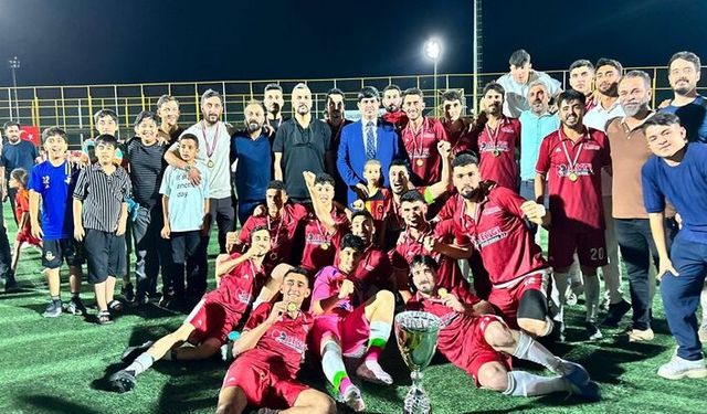Sevgi Sürücü Kursu Şampiyonluk Kupasına Kavuştu