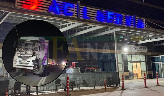 Suruç-Birecik Ölüm Yolunda Tır ile Kamyonet Birbirine Girdi: Yaralılar Var
