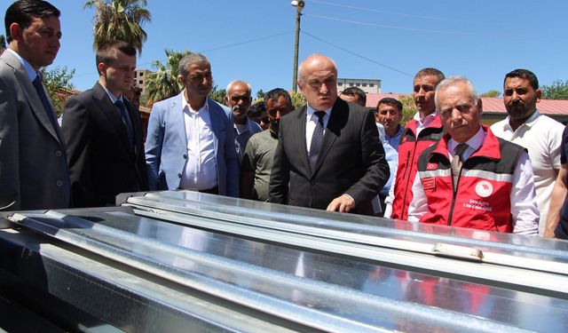 Şanlıurfa'da Yetiştiricilere Büyük Destek: Kuzular Aç Kalmasın Projesiyle Ekipman Dağıtıldı