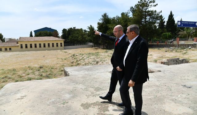 Vali Şıldak Ceylanpınar’daki Hükümet Konağı İnşaatını Yerinde İnceledi
