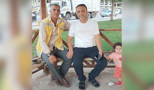 Viranşehir’de  Belediye Personeli Bulduğu Telefonu Sahibine Teslim Etti