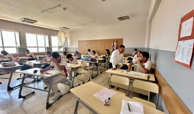 Viranşehir İlçe Milli Eğitim Müdürlüğü YKS Kamplarını Ziyaret Etti