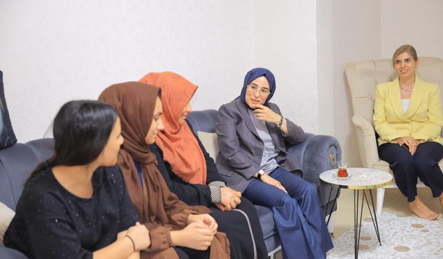 Karaköprü'de Herkes Onu Konuşuyor: Hem Anne Hem Baba Oldu!