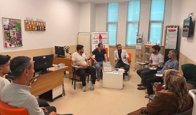Şanlıurfa’da Diyabet Hastalarına Hayati Bilgiler Aktarılıyor
