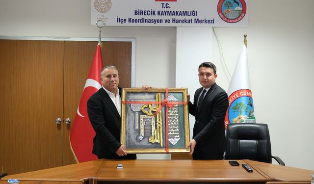 Birecik’te Muhtarlardan Şahin’e Hayırlı Olsun Ziyareti