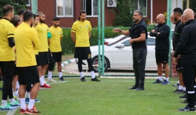 Gürses Kılıç Yeniden Şanlıurfaspor'un Teknik Direktörü Oldu