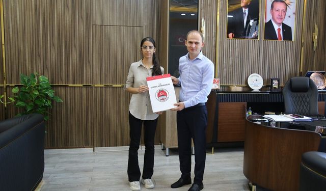 LGS İlçe Birincisi Kaymakam Sak'ı Ziyaret Etti