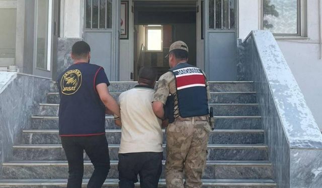 Şanlıurfa'da Jandarmadan Firari Hükümlülere Geçit Yok: Birecik'te 2 Yakalama