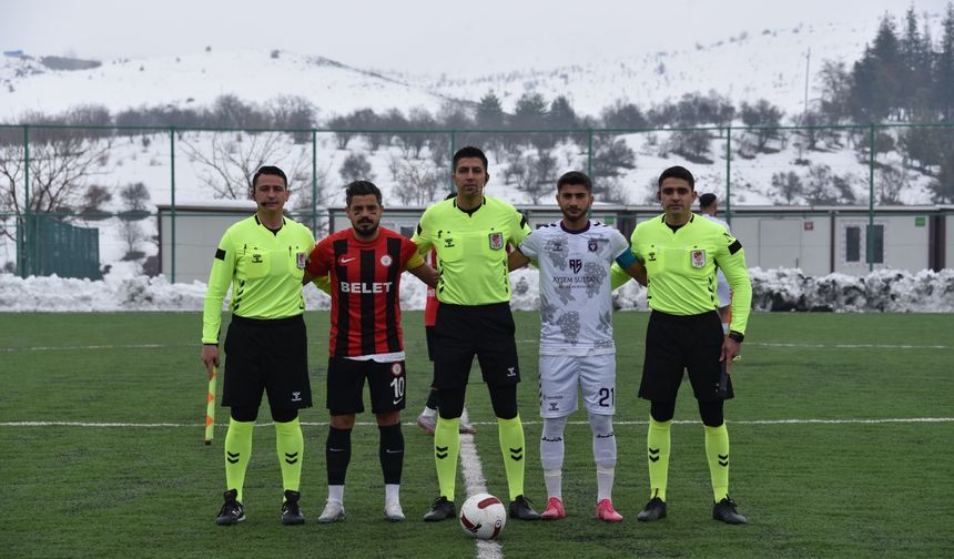 Arapgirspor: 2 - Siverek Belediyespor: 4