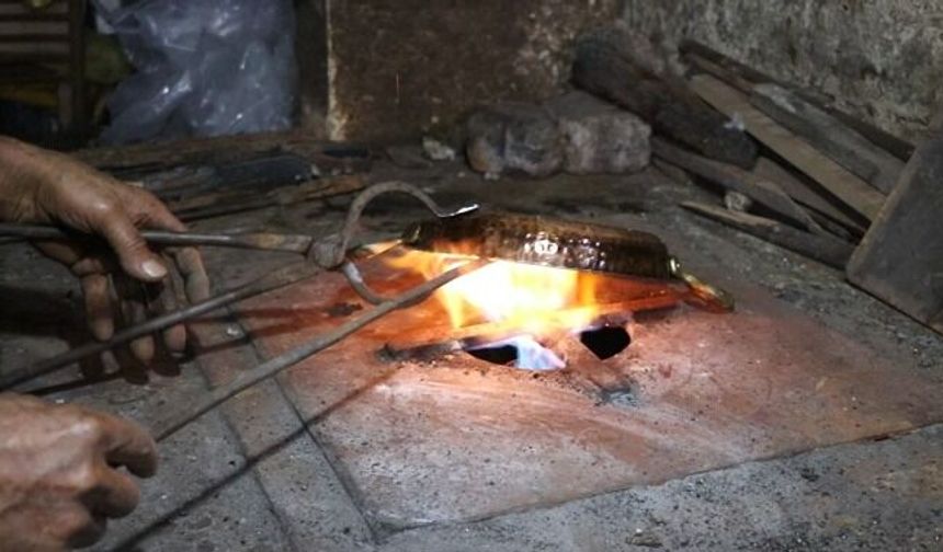 Şanlıurfa Bakırcılar Çarşısı Emek Kokuyor