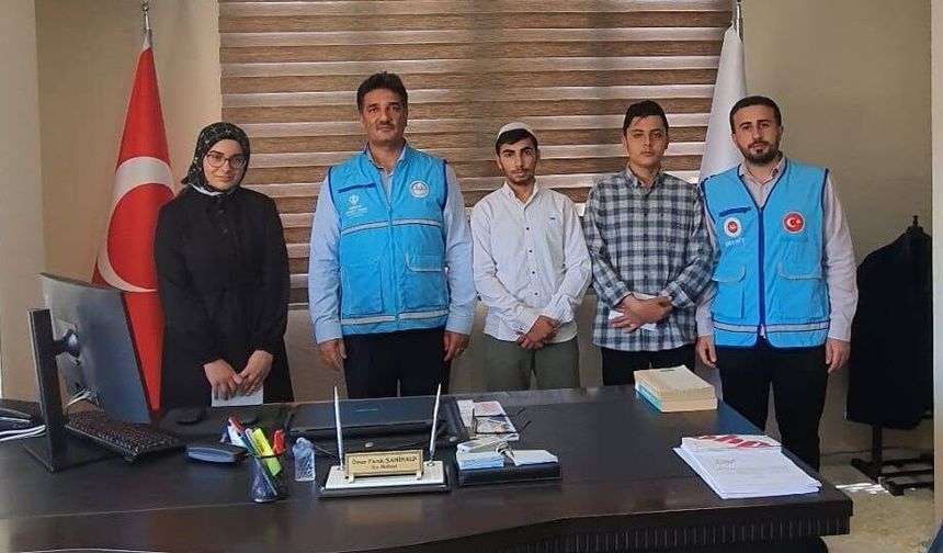 Gençlerden Diyanet Yarışmasında Gururlandıran Sonuç