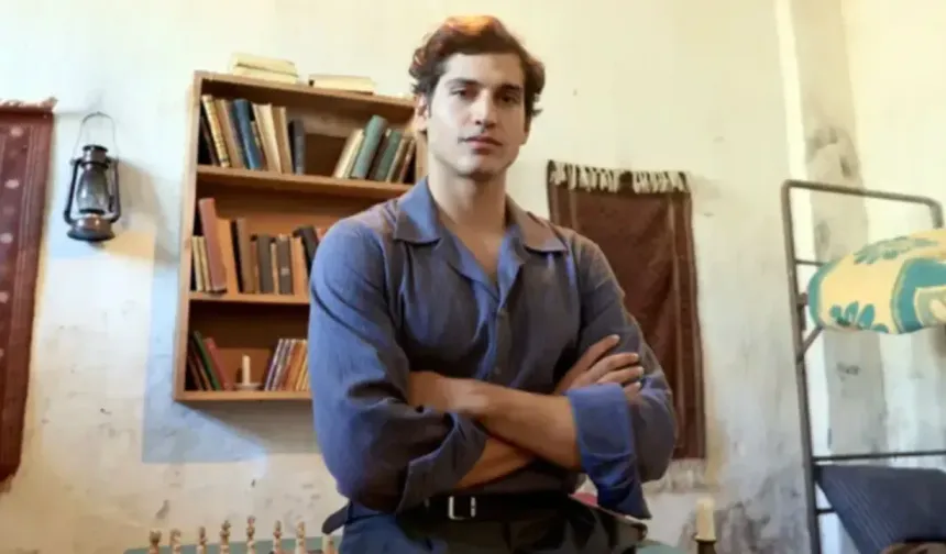 Oktay Çubuk Kimdir, Kaç Yaşında, Nereli, Sevgilisi Var Mı? Oktay Çubuk Dizileri, Sağlık Durumu, Boyu Ve Hayatı