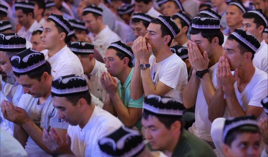 Özbekistan Dini Ne, Müslüman Mı? Özbekistan’da İslam, Mezhep, Nüfusun Dini Yapısı ve İnanç Hayatı