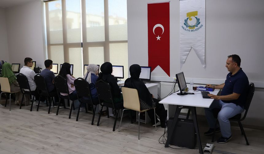 Haliliye Belediyesi Bilgisayar Kursuyla Gençleri Destekliyor