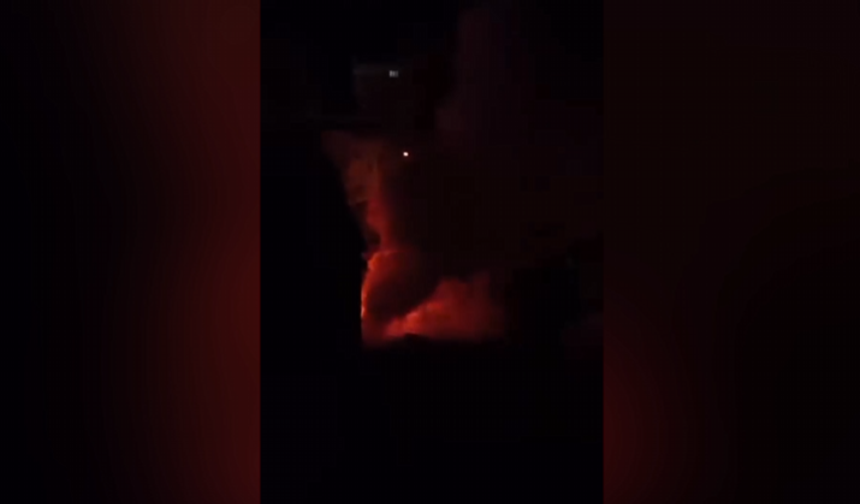 Şanlıurfa, Siverek'te Gece Yarısı Korkutan Yangın
