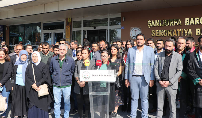 Şanlıurfa'da Tutuklanan Avukat Için Bir Araya Geldiler (3)