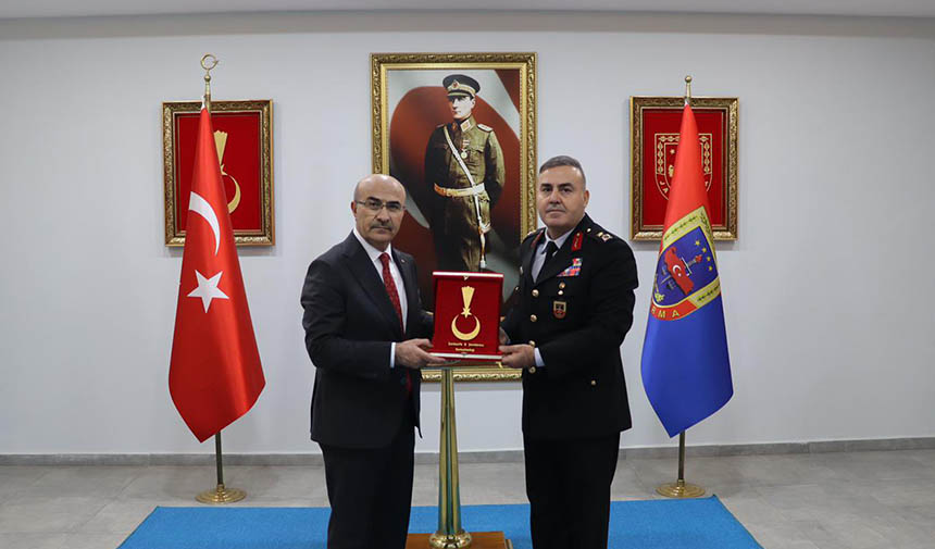 Orgeneral Çardakcı’dan Tuğgeneral Mücahit Avkıran’a Ziyaret (2)