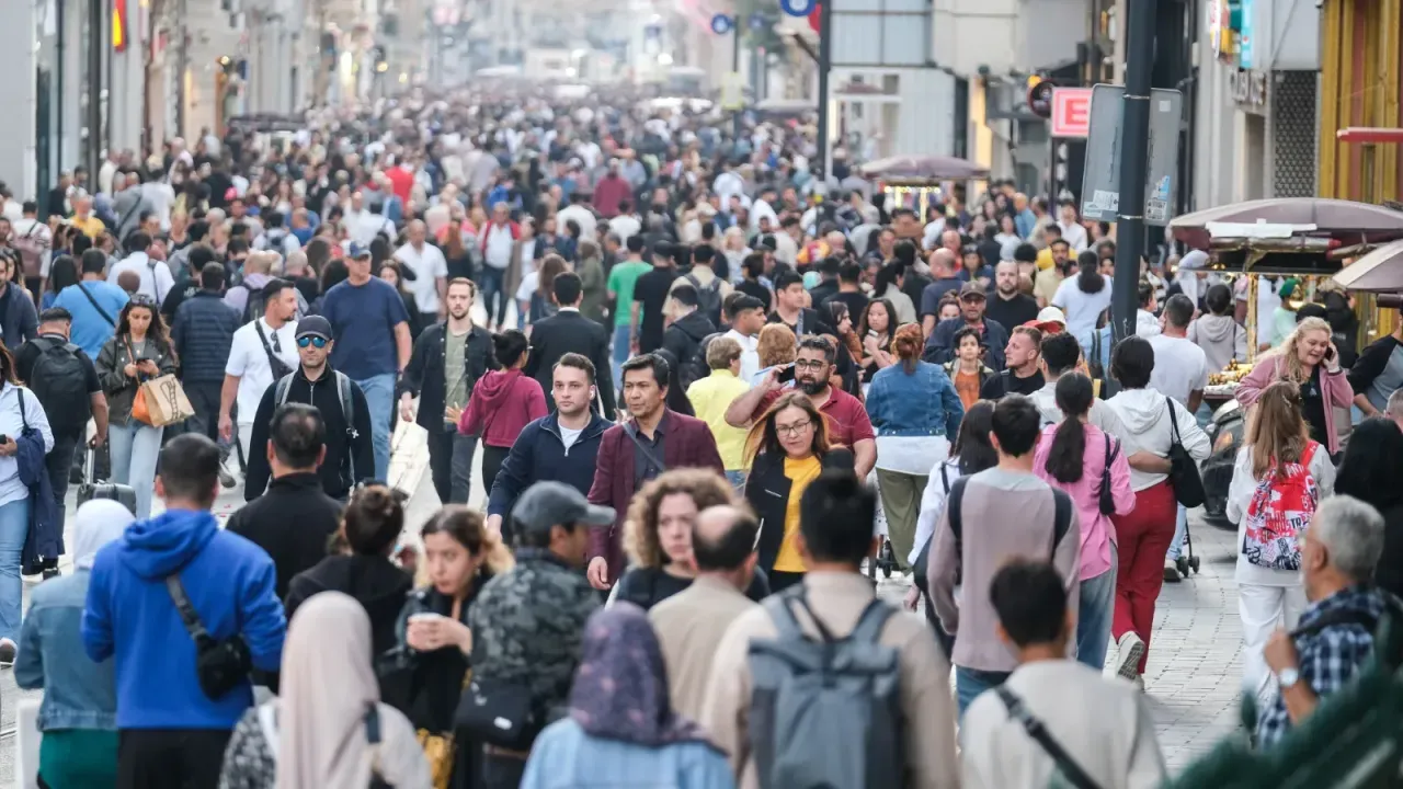 1 Milyondan Fazla Kişi Takibe Alındı-1