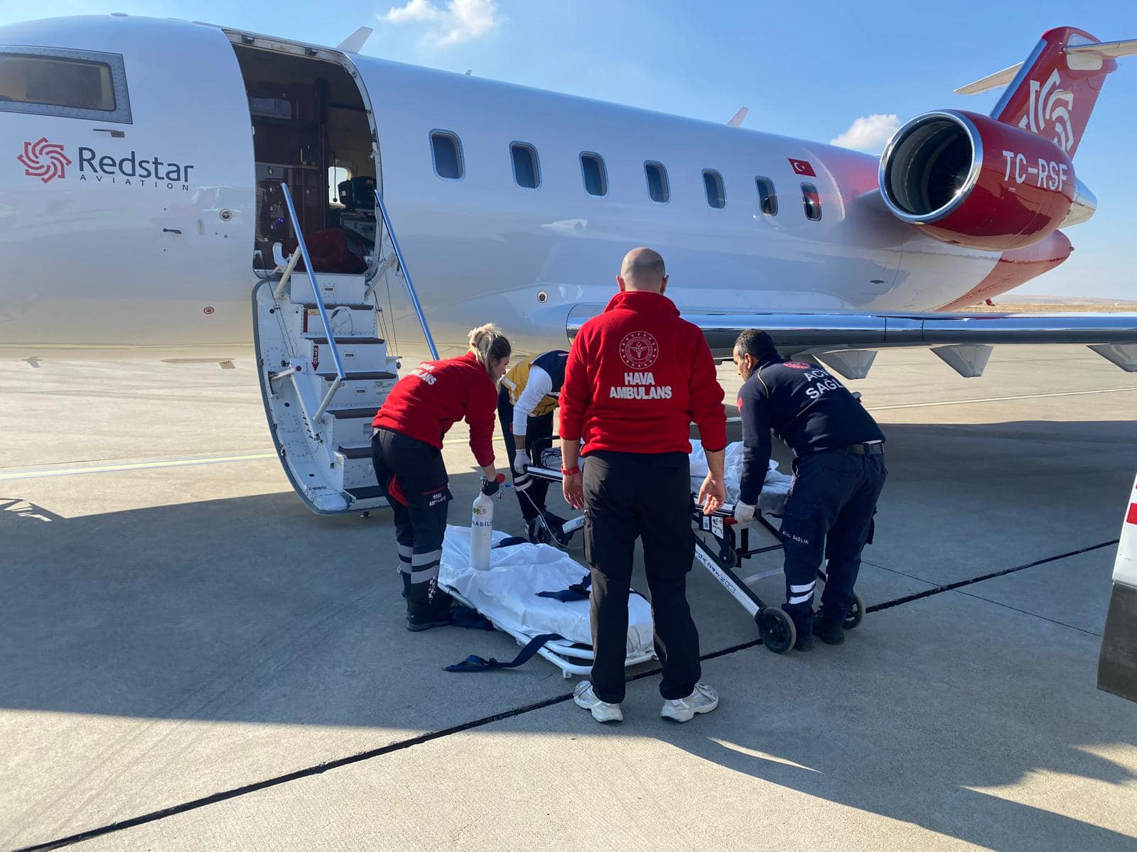 Ambulans Uçak Şanlıurfa’daki Ömür Bebek İçin Havalandı (1)