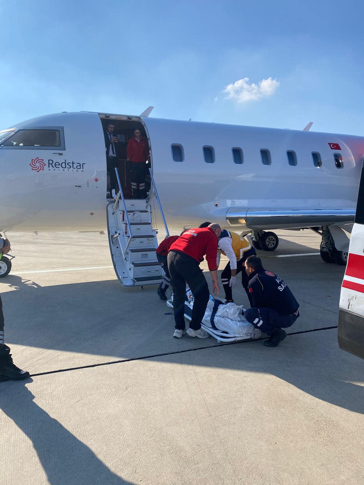 Ambulans Uçak Şanlıurfa’daki Ömür Bebek İçin Havalandı (2)