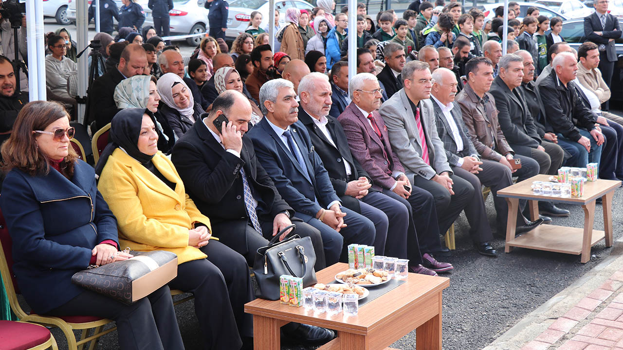 Karaköprü'ye Yeni Bir Okuma Evi Kazandırıldı (2)