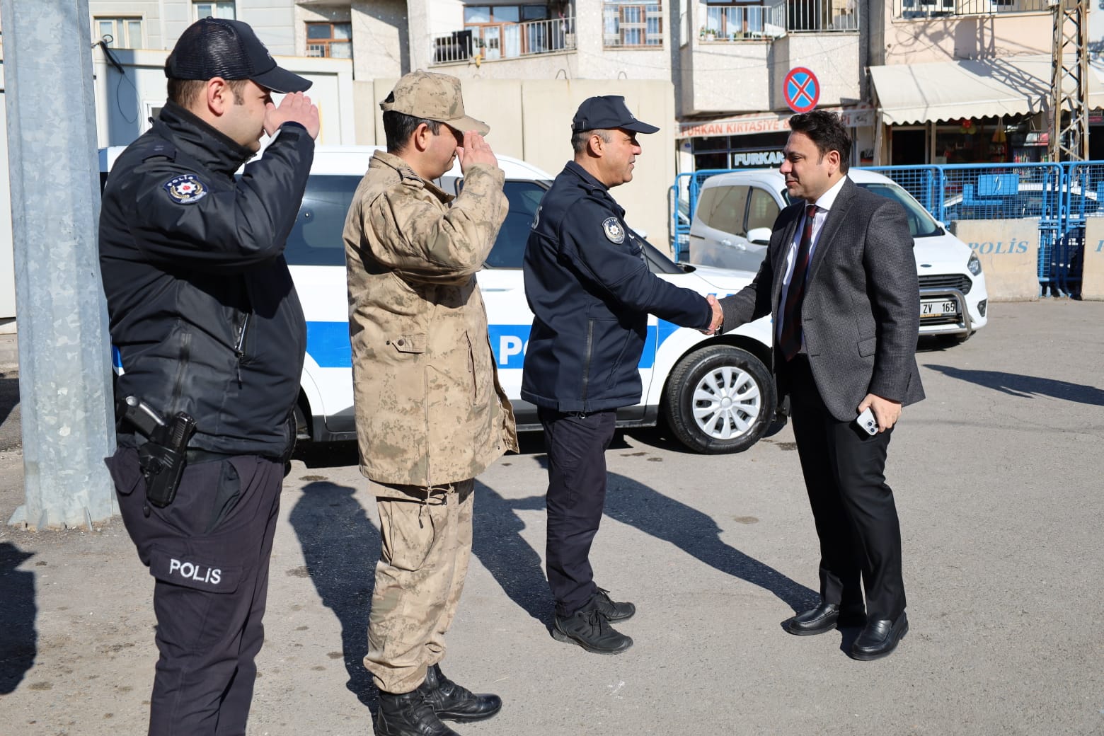 Kaymakam Şahin, Bekçileri Başarıları İçin Ödüllendirdi (1)