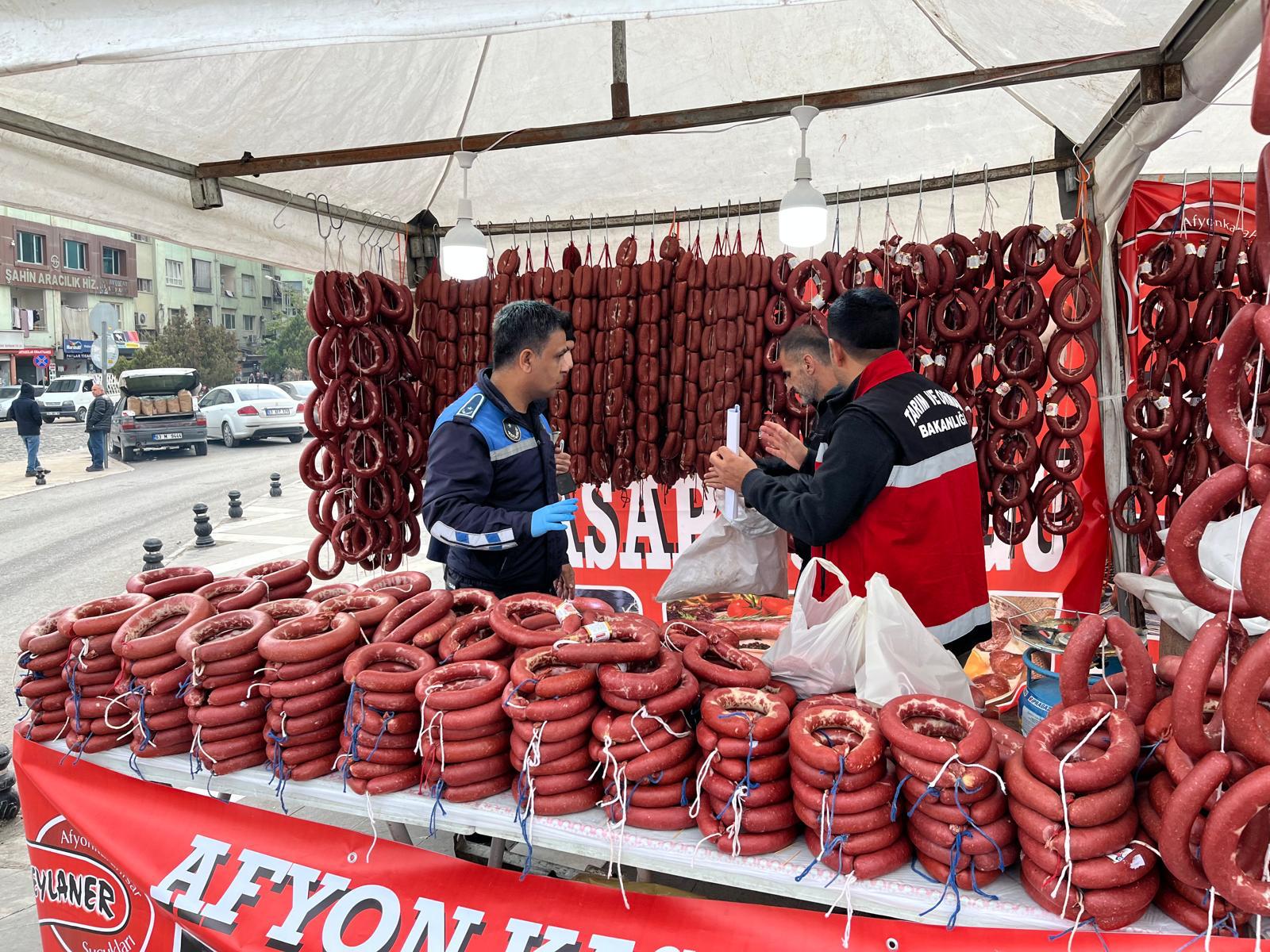 Şanlıurfa’da 1 Ton Sucuğa El Konuldu: Bakın İçinde Neler Varmış…