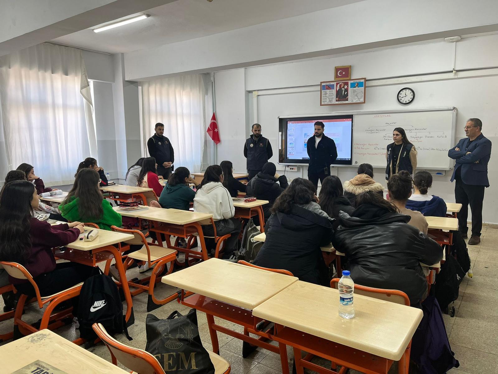 Şanlıurfa Polisi’nden Öğrencilere Güvenlik Semineri (4)