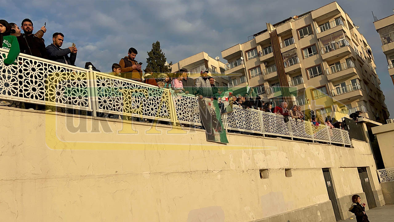 Şanlıurfa’daki Suriyelilier Sokaklara Döküldü (5)