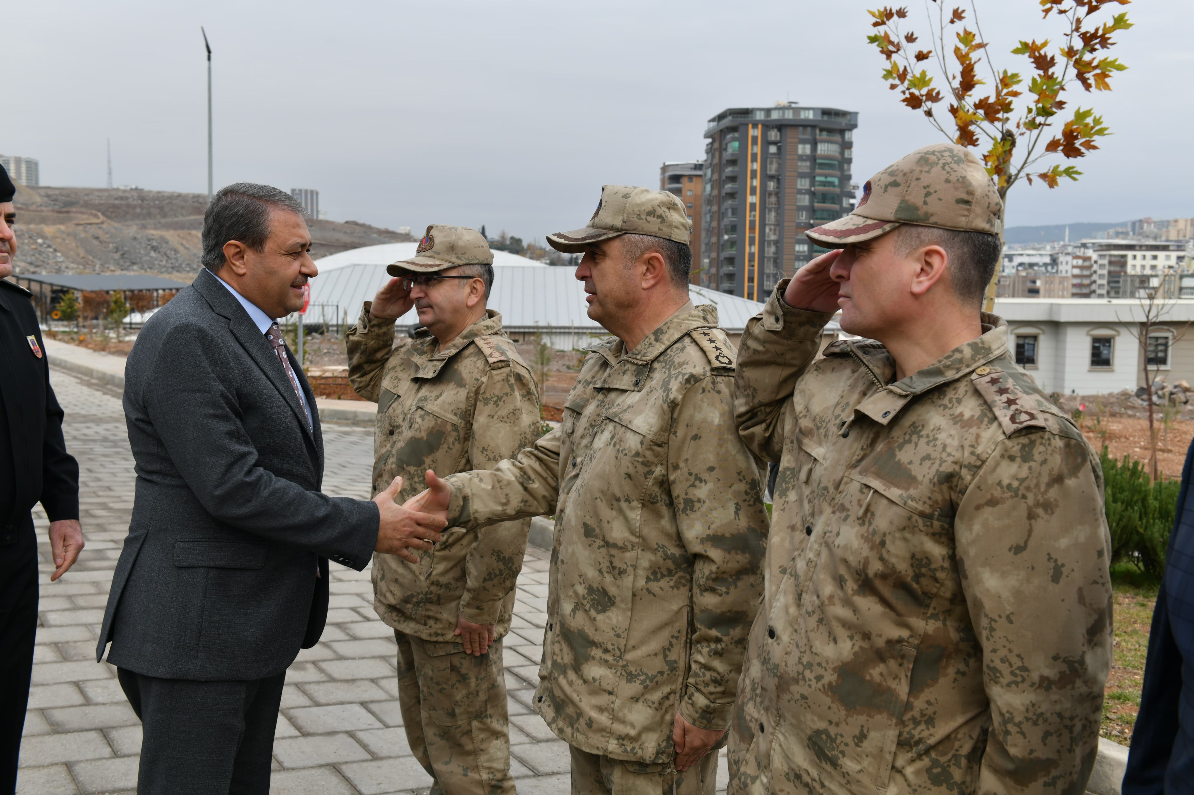 Vali Şıldak, İl Jandarma Komutanlığı'nı Ziyaret Etti (2)