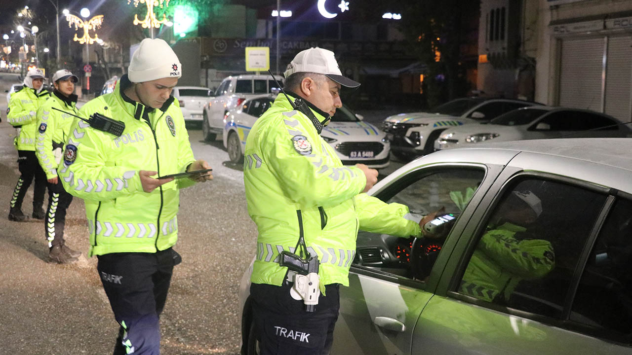 Yılbaşı Öncesi Şanlıurfa’da Alkollü Denetim Artırıldı (1)