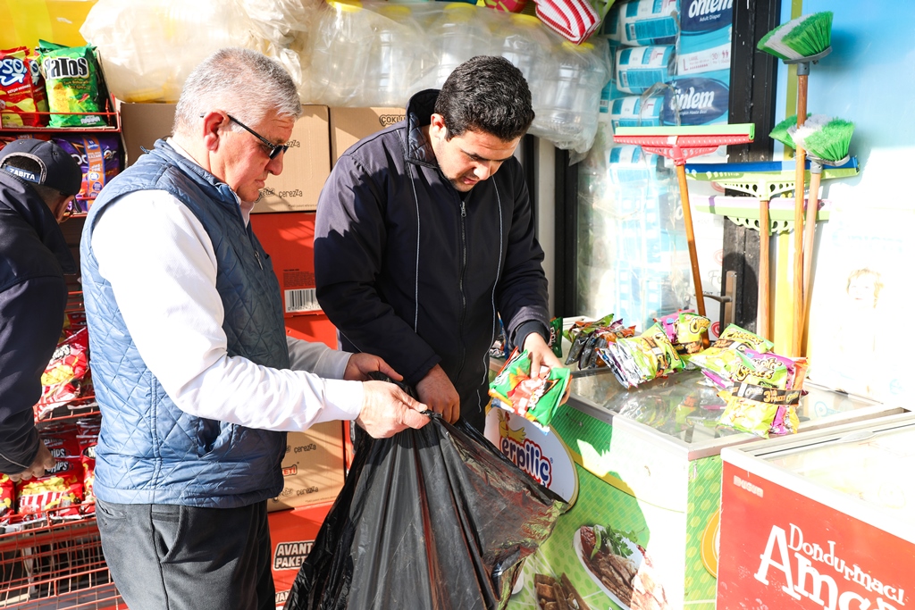 Harran'da Zabıta Ekipleri Marketleri Denetledi-2