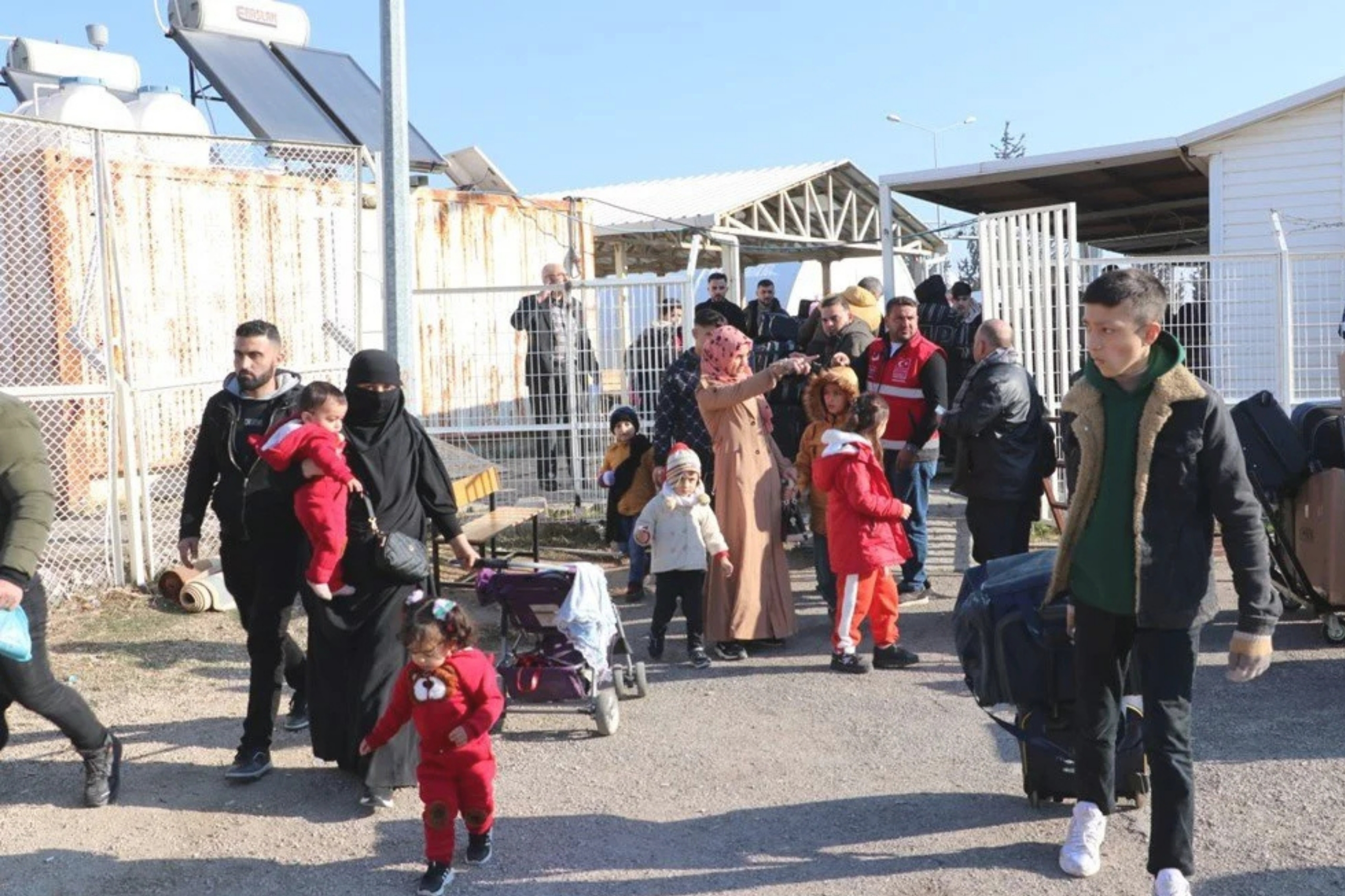 Göç İdaresi Müdürlüğü Yayınladı Suriyelilere İzin Çıktı (2)