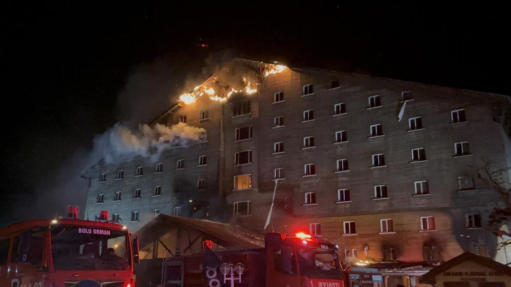 Kartalkaya’da Otel Yangını (2)