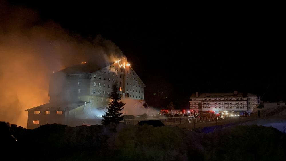 Kartalkaya’da Otel Yangını (6)