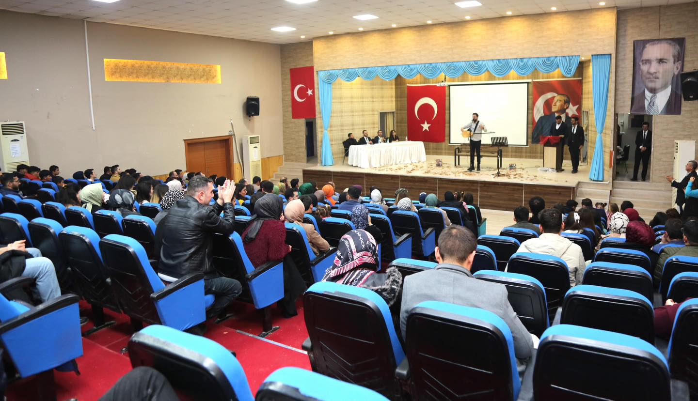 Öğretmenler Harran’da Şiirle Yarıştı (6)