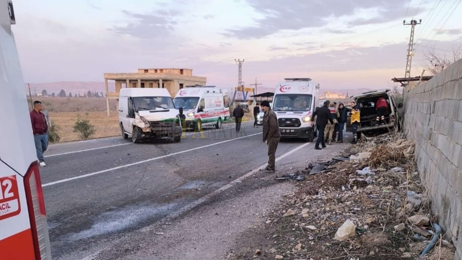 Şanlıurfa’nın Birecik İlçesinde İki Minibüs Çarpıştı Çok Sayıda Yaralı