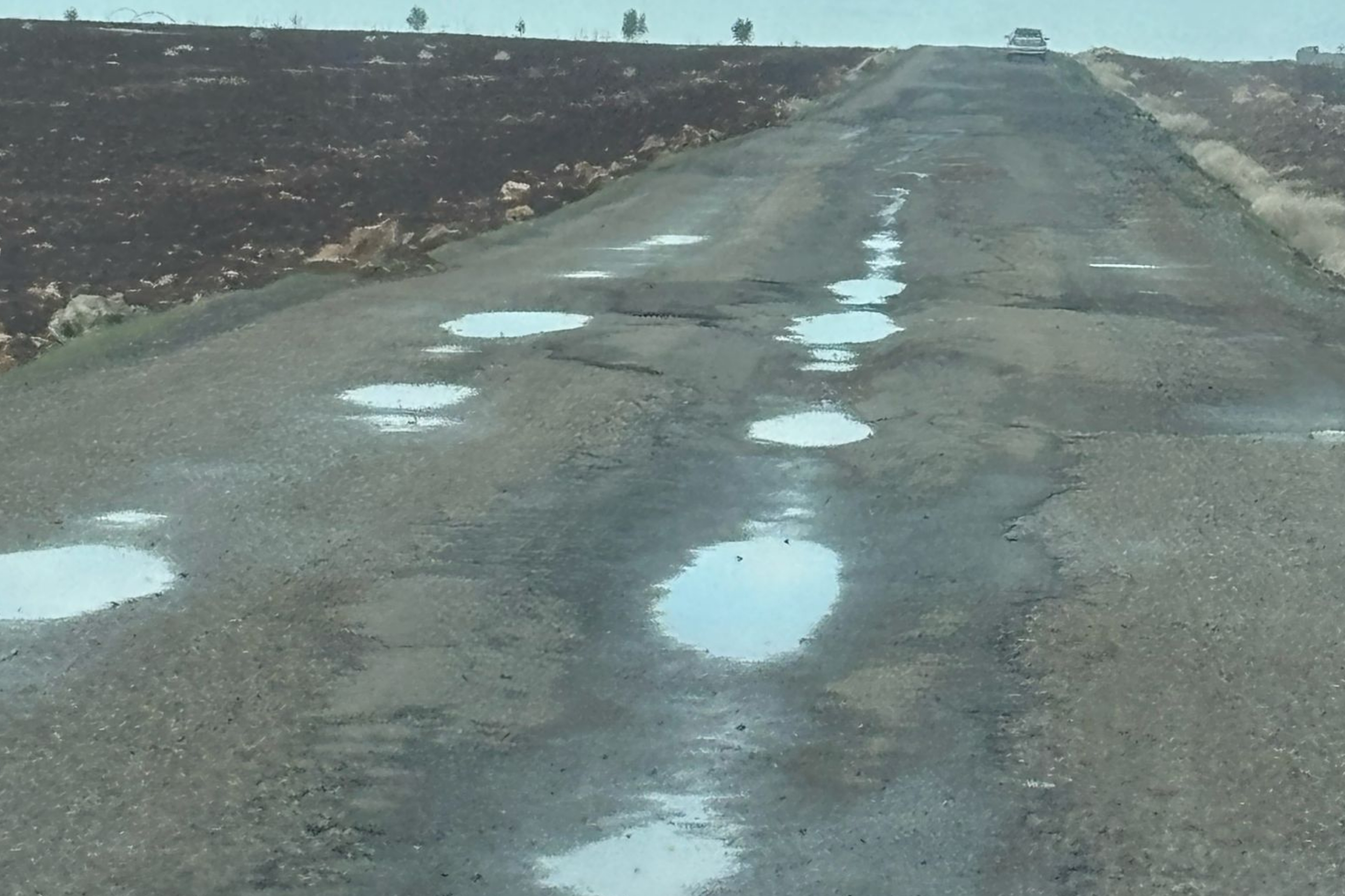 Şanlıurfa’da Köstebek Yuvasını Andıran Yollar-1