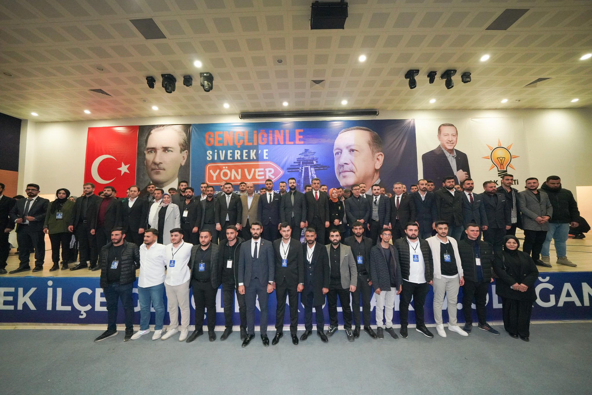 Ak Parti Siverek Gençlik Kolları Yeni Yönetimini Açıkladı (3)